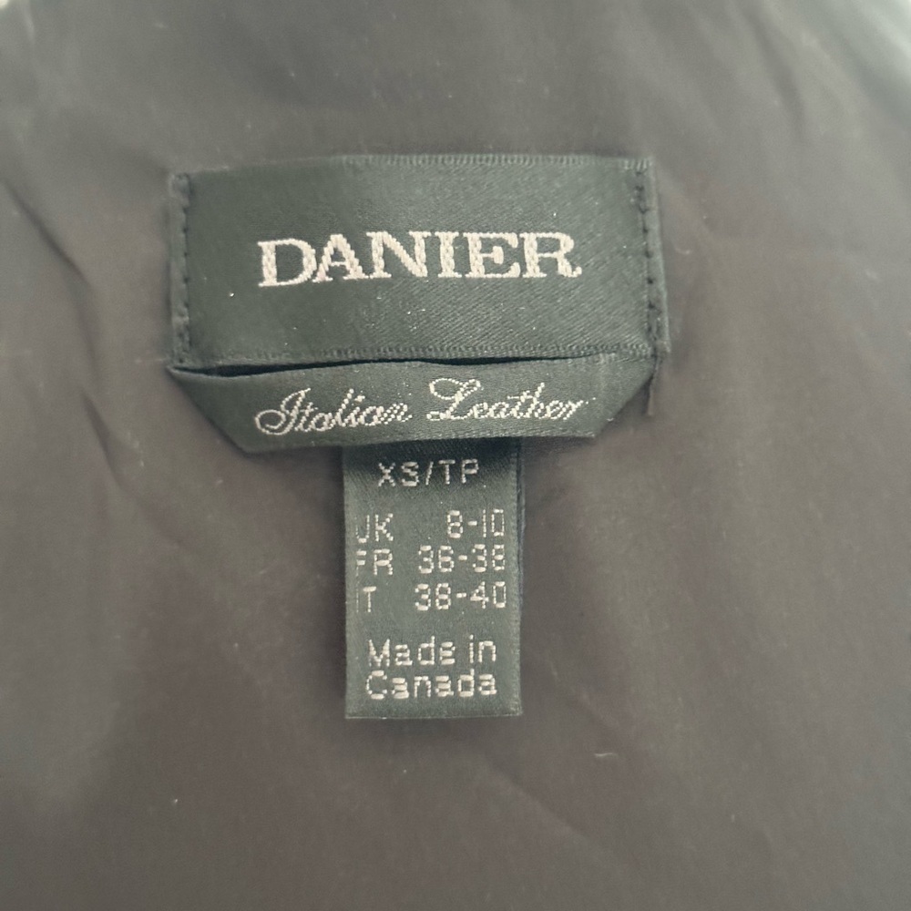 Danier Italian Leather Trim Bouclé Jacket Black Gray Textured XS Made in Canada - Picture 10 of 11